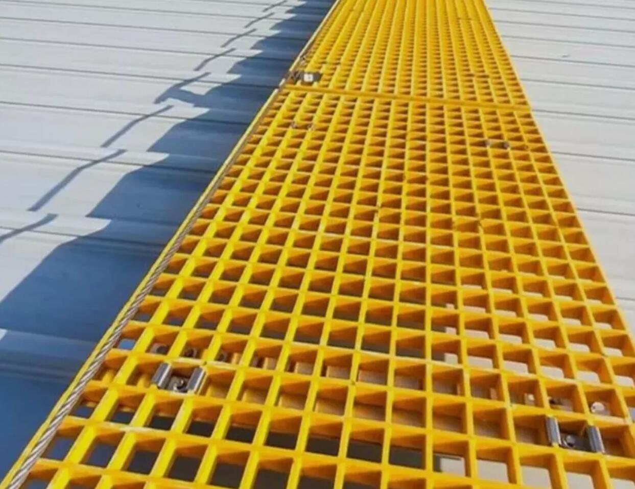 Heavy Duty 1800x425 30x30 FRP Walkway Grating Anti Slip Resin Fiberglass Yellow Grit Clips